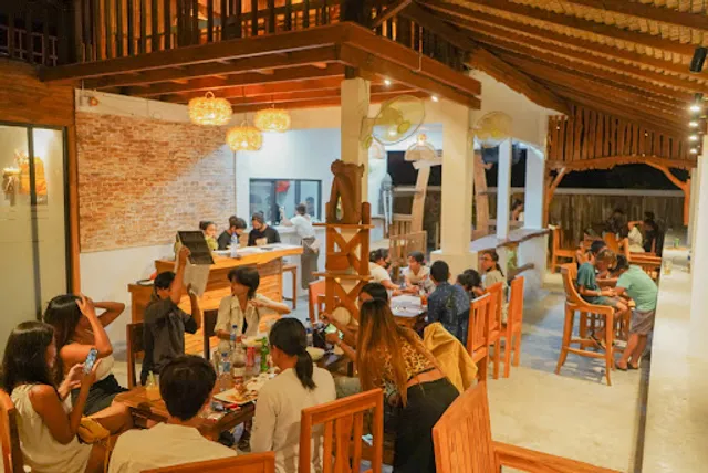 Nyang Nyang Bar & Restaurant