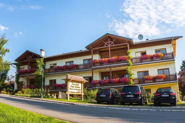 Urlaub am Bauernhof Birgit und Manfred Gruber - Ofnerhof direkt bei der Wexl Arena