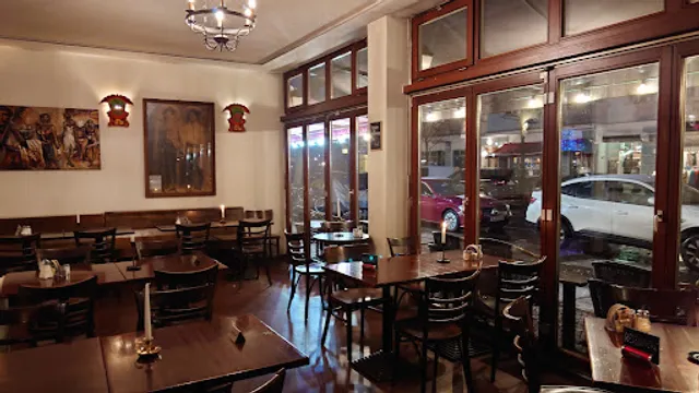 Adamos Tapas Bar & Restaurant (La Batea)