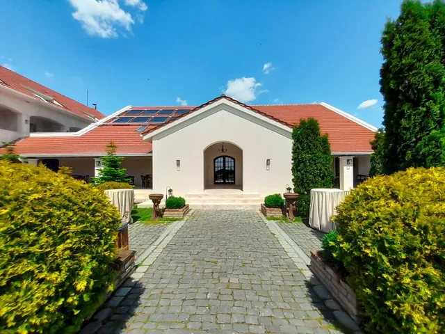 The Nook Events - Evenimente, Restaurant & Cazare