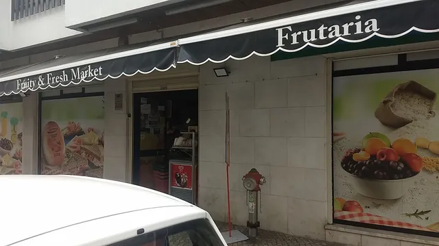 Fruity & Fresh Market