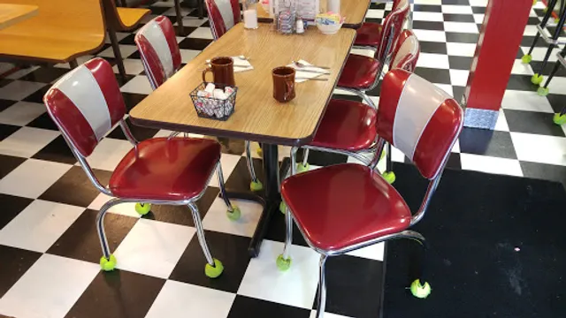 Nana's Diner