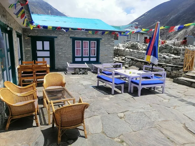 Cafe Himalaya - Dingboche