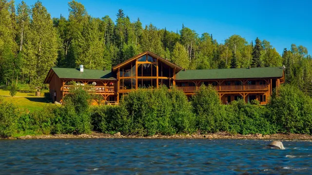 Bear Claw Lodge