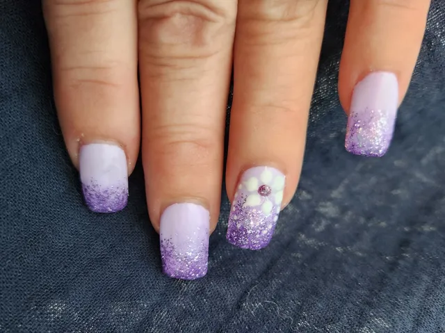 PHILLIP'S NAIL STUDIO