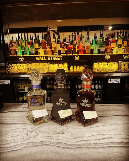 Wall Street Ultra Lounge