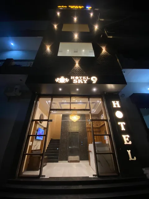 Hotel Sky 9
