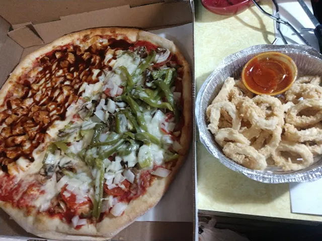 Johnnie's Restaurant & Pizza