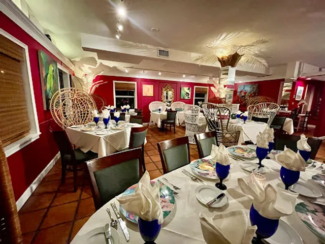 The Real Macaw Restaurant