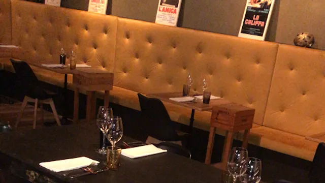 Henry's Bar Bistrot & Bottega