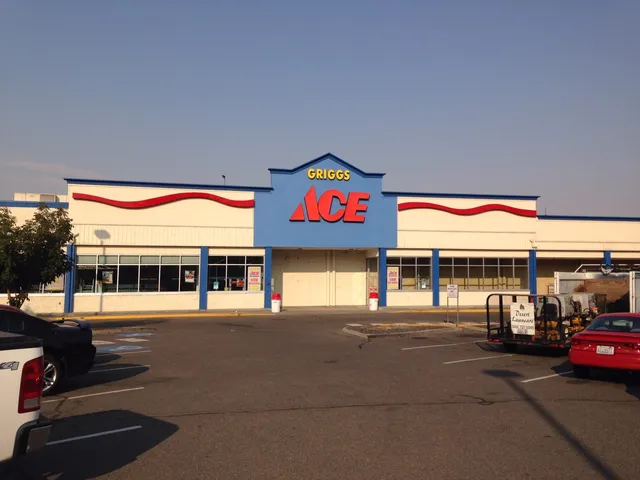 Griggs Ace Hardware & Sporting Goods - Richland