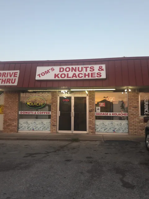 Tom's Donuts & Kolaches