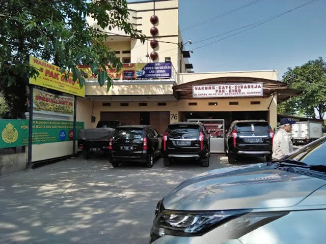 Warung Sate Sidareja Pak Gino