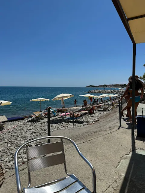 Laguna Blu Lounge & Beach Bar