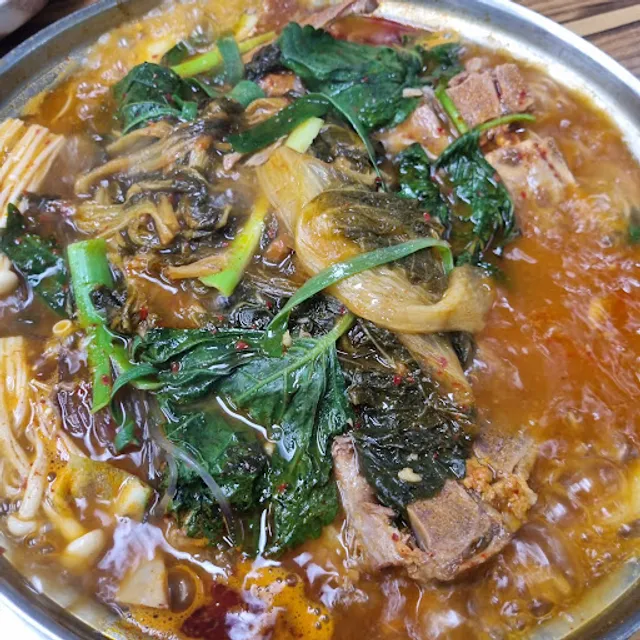 맛나감자탕 반여안락점