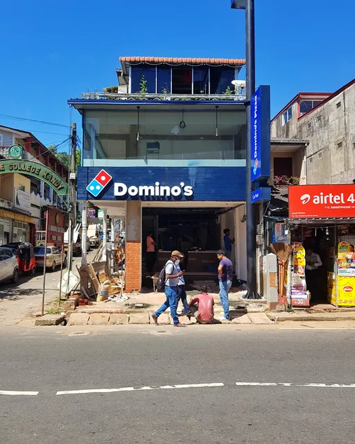 Domino's Pizza - Peradeniya