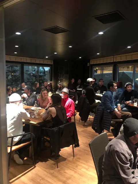 Vale Bar And Grill ヴェール・バー・アンド・グリル