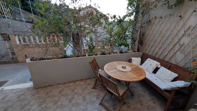 Oleander Apartment & Room Centar