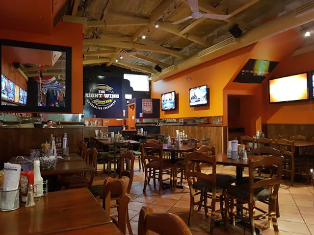 The Right Wing Sports Pub