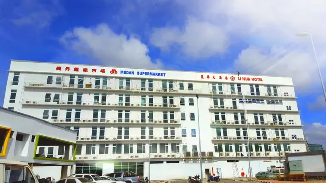 Li Hua Hotel