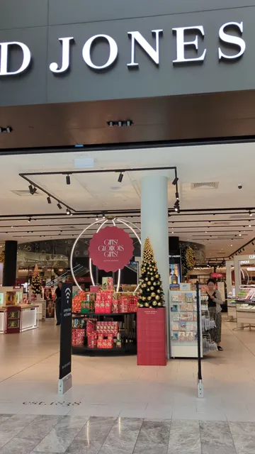 David Jones - Glen Waverley