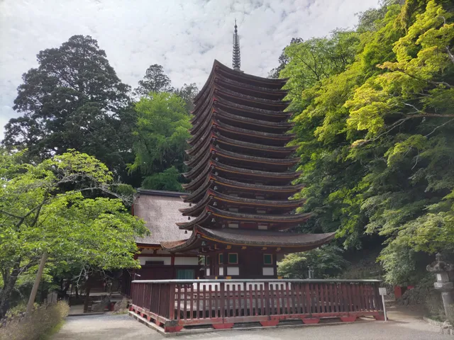 Tanzan Jinja Jusanjunoto (Thirteen Story Pagoda)