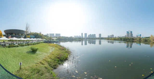 Donghu Park （North Gate）