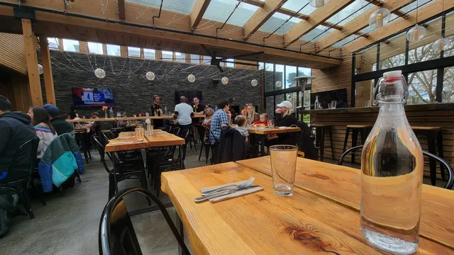 Shelter Lounge Greenlake