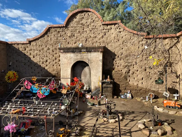 EL TIRADITO WISHING SHRINE