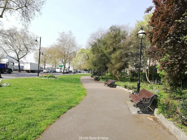 Chelsea Embankment Gardens