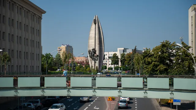 Okrągła kładka dla pieszych