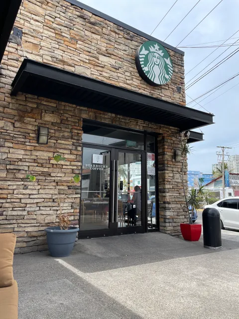 Starbucks Lomas