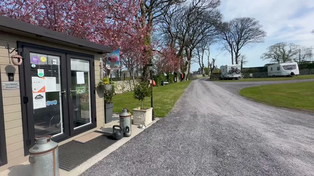 Llys Derwen Caravan and Campsite Snowdon