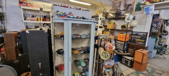 Main Street Pickers And treasure hunters