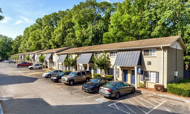 Sterling Villas Apartments