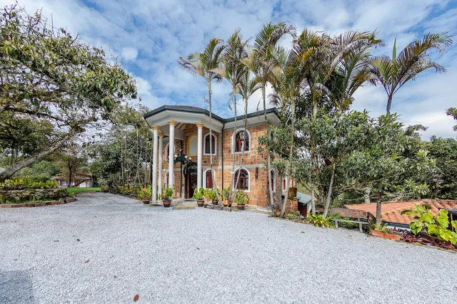 Hotel Llanogrande Inn