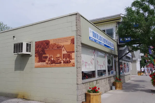 Tiffany Dining Lounge & Restaurant