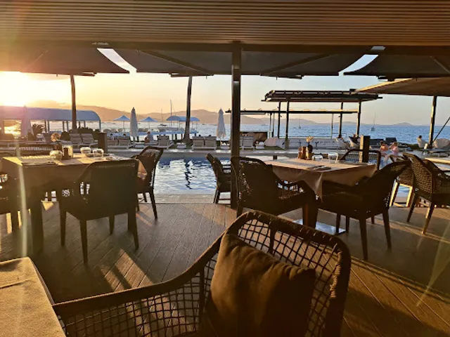 The Rocks Restaurant & Bar (Rebranded to Coral Sea Pavilion)