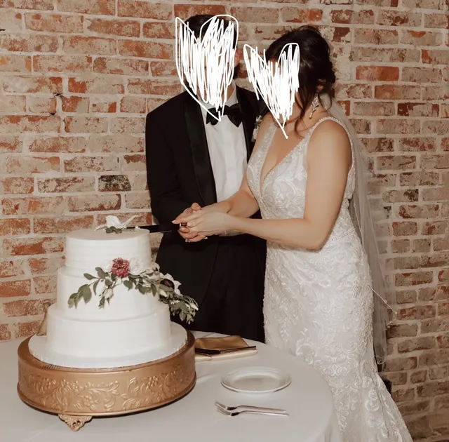 Glitz & Glamour Bridal & Gifts