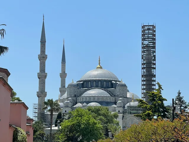 İstanbul Guide Services