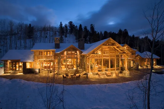 Montana Custom Log Homes, Inc.