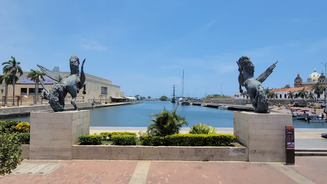 Monumento Los Pegasos