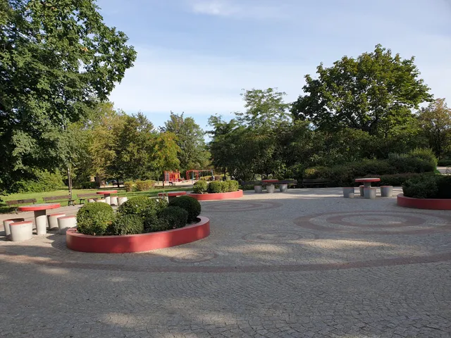 Staszic Park