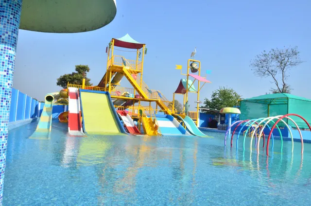 Hunny Wonderland Water Park