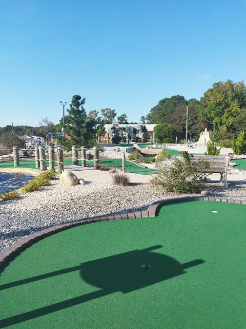 Lighthouse Beach Golf