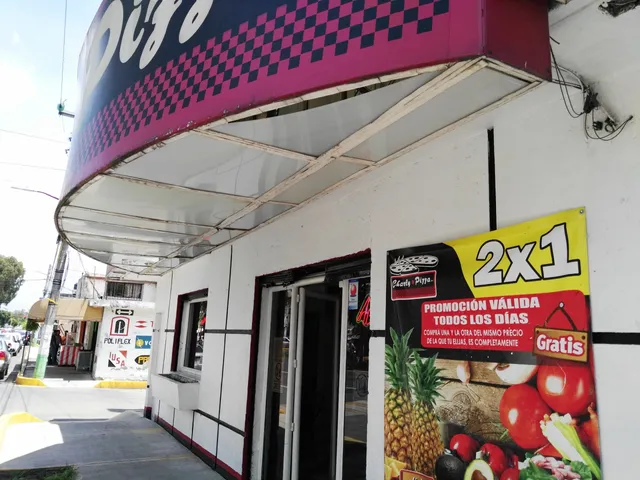 Charly Pizza Teocallis