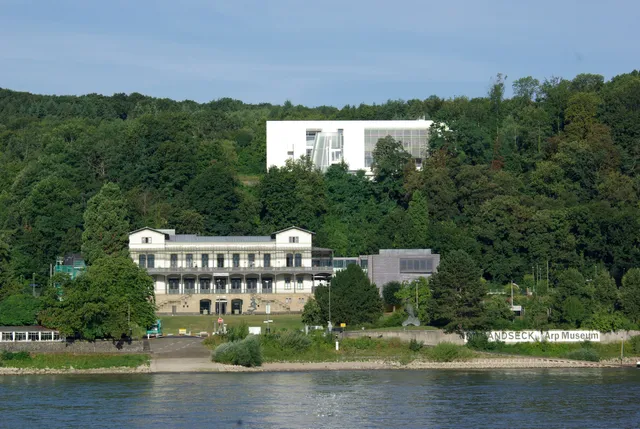 Arp Museum Bahnhof Rolandseck
