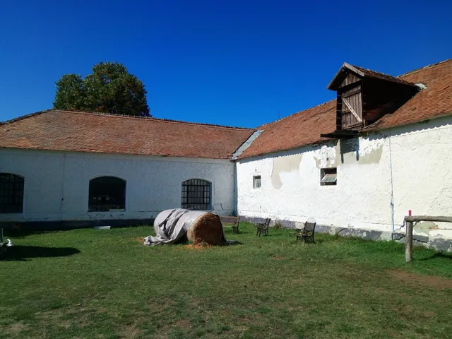 Szántódpuszta Idegenforgalmi és Kulturális Központ