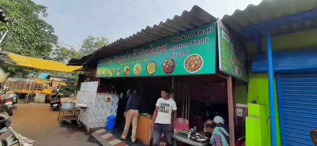 The Papa's Restaurant