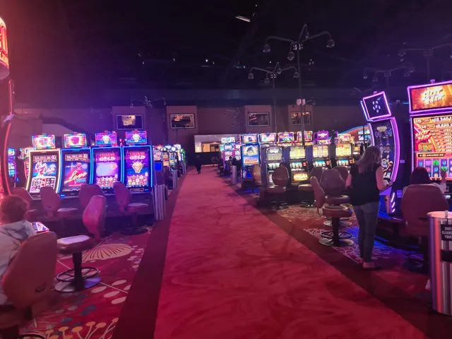 Stir Lounge - Seneca Niagara Casino